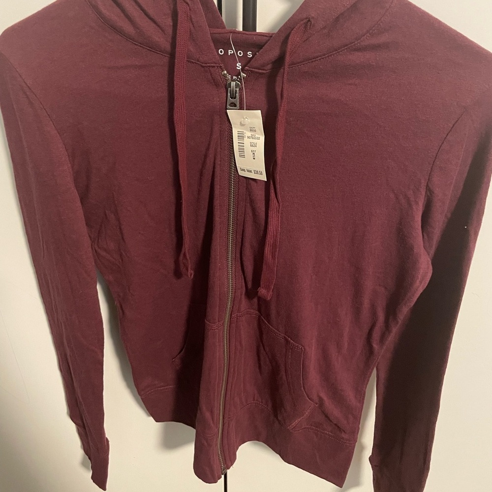 NEW w/tags women’s small light long sleeve zip up.